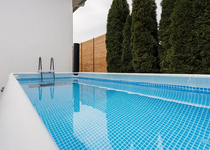 Nah Dran מלון דירות דינגולפינג